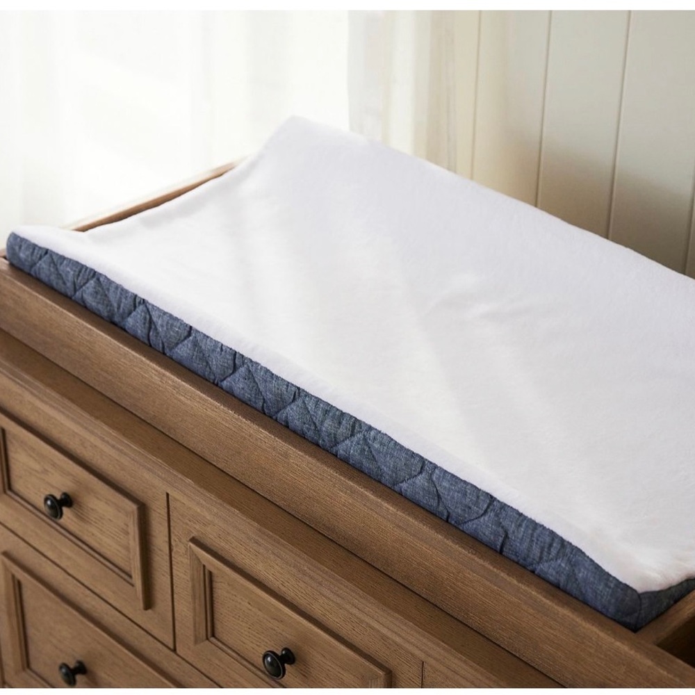 NWOT Pottery Barn Kids European Linen Terry Changing Pad Cover